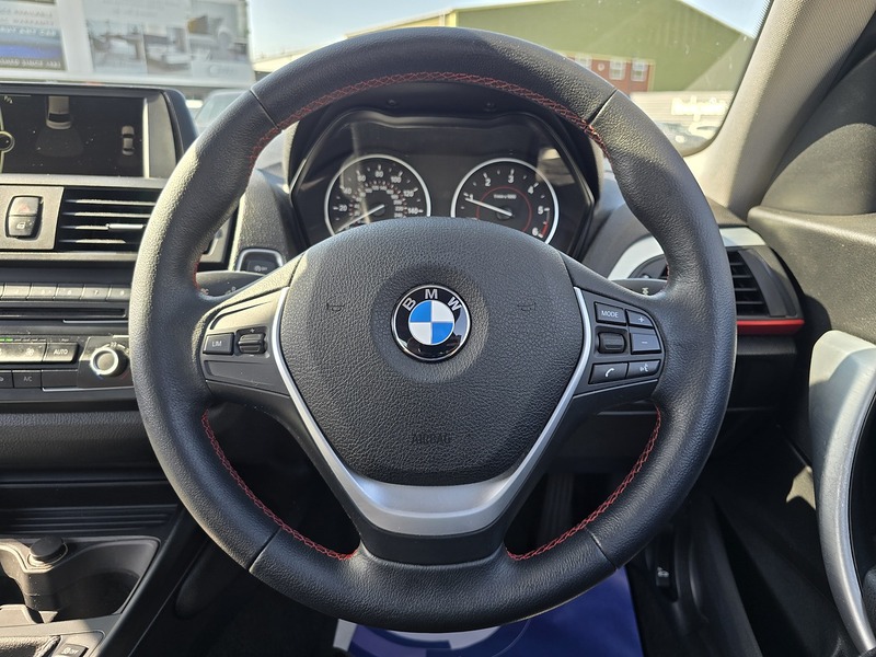 BMW 2 Series 220d Sport - U91669