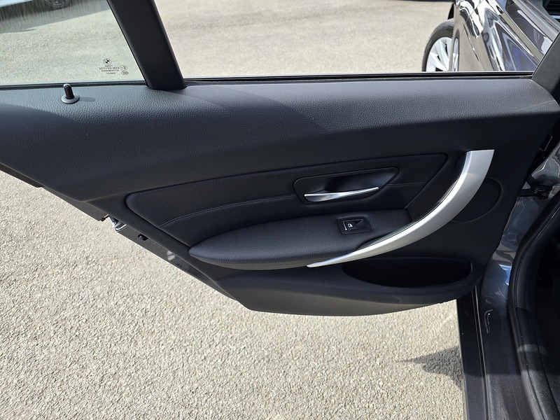 BMW 3 Series 320d SE - U91675