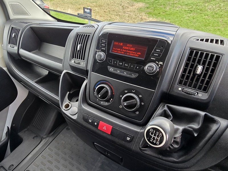 Peugeot Boxer BlueHDi 335 - U91676