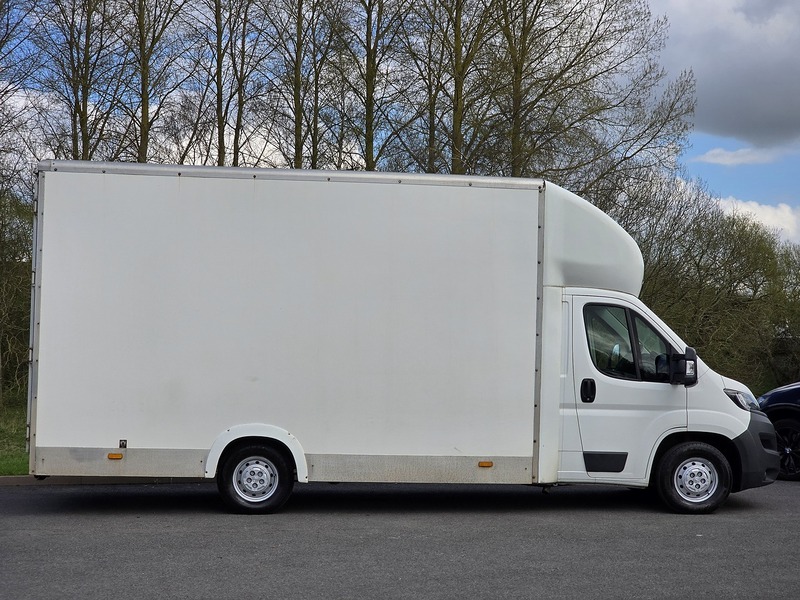 Peugeot Boxer BlueHDi 335 - U91676