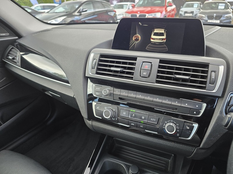 BMW 2 Series 218i Sport - U91693