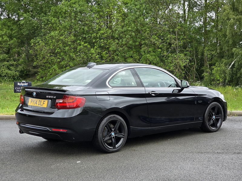 BMW 2 Series 220d Sport - U91694