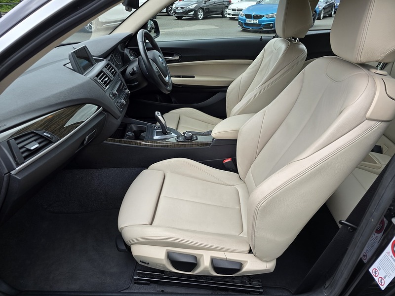 BMW 2 Series 220d Sport - U91694