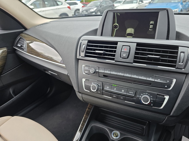 BMW 2 Series 220d Sport - U91694