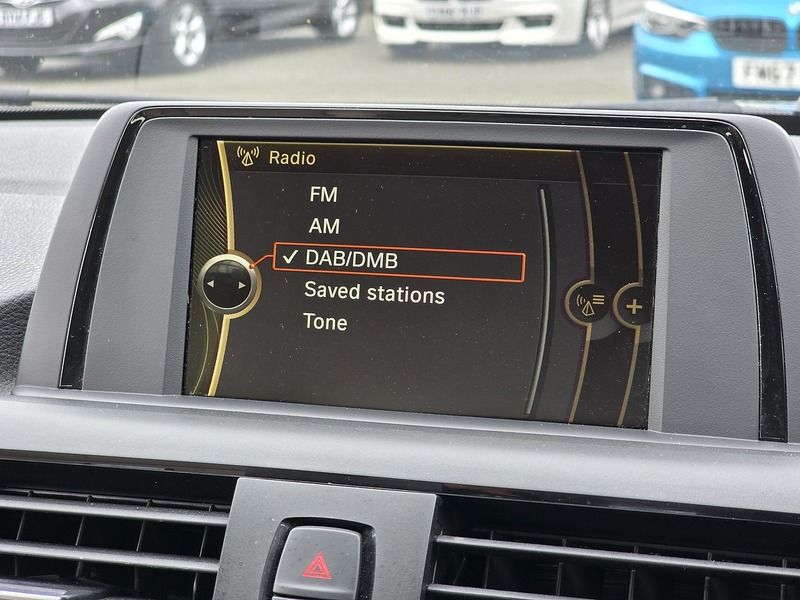 BMW 2 Series 220d Sport - U91694