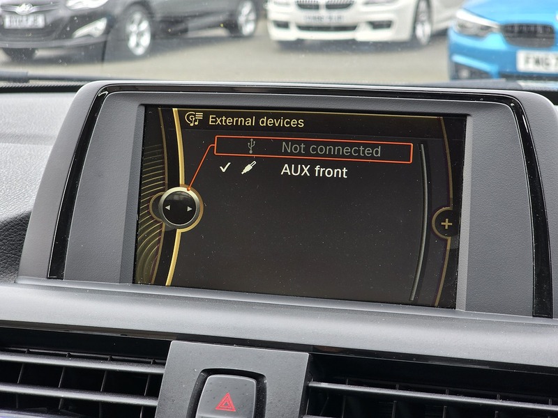BMW 2 Series 220d Sport - U91694