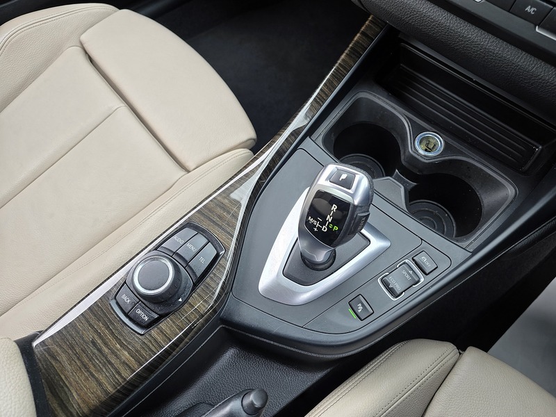 BMW 2 Series 220d Sport - U91694