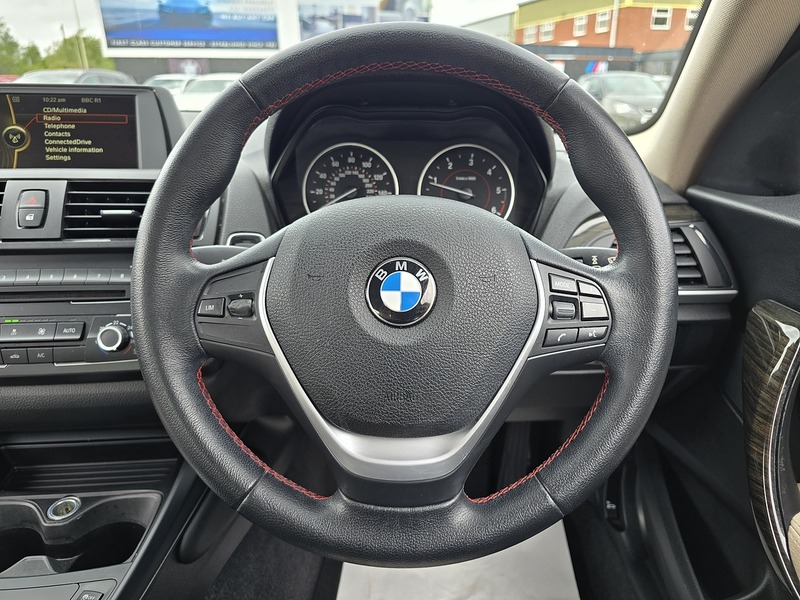 BMW 2 Series 220d Sport - U91694