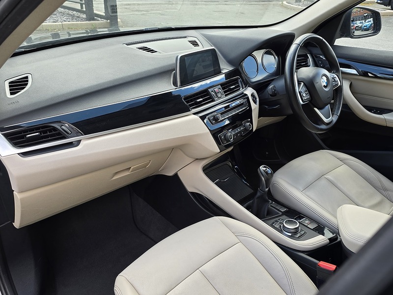 BMW X1 18i xLine - U91699