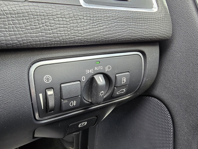 Volvo XC60 D5 R-Design Lux Nav - U91705