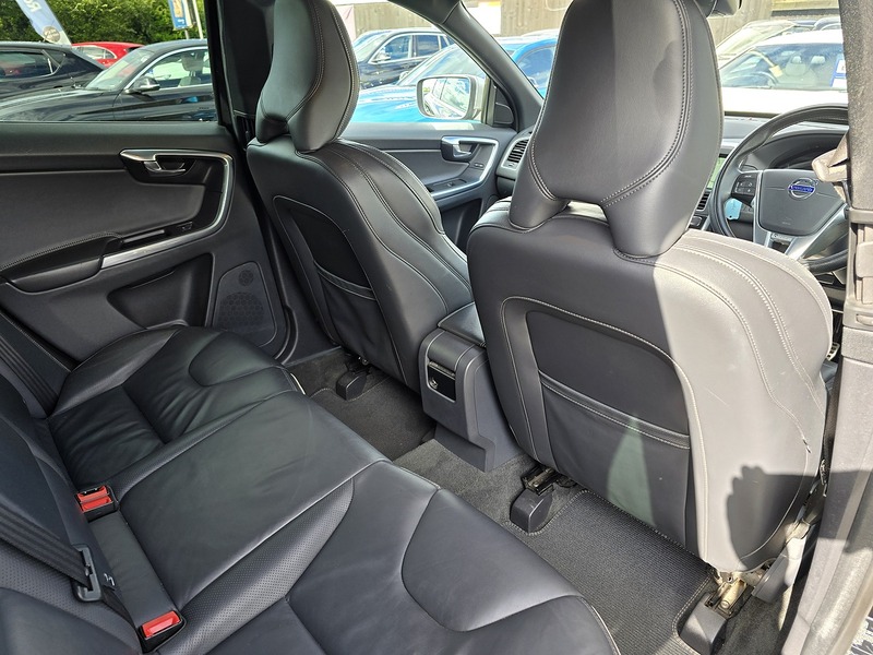 Volvo XC60 D5 R-Design Lux Nav - U91705