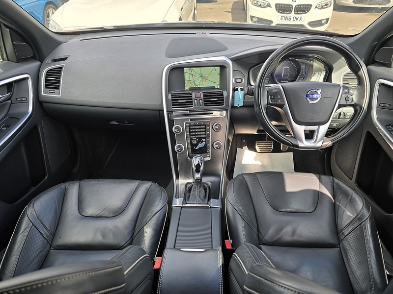 Volvo XC60 D5 R-Design Lux Nav - U91705