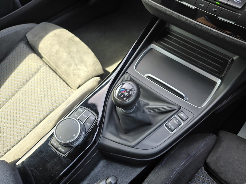 BMW 2 Series 218i M Sport - U91706