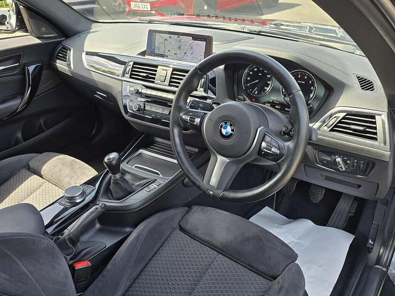 BMW 2 Series 218i M Sport - U91706