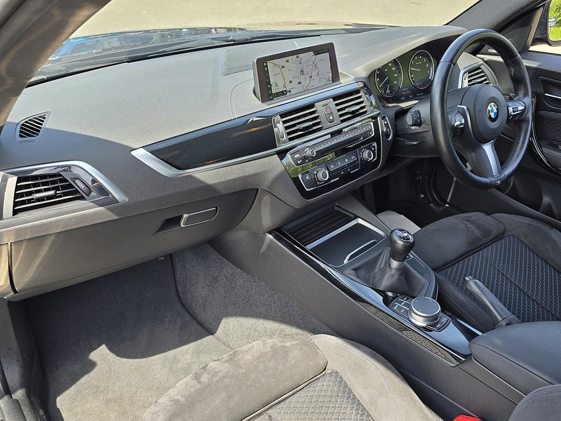 BMW 2 Series 218i M Sport - U91706