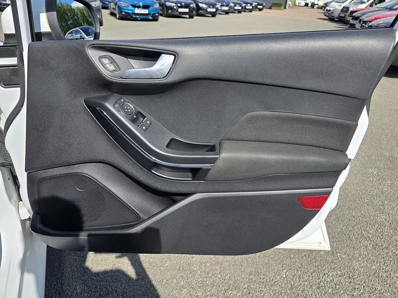 Ford Fiesta T EcoBoost Titanium - U91732