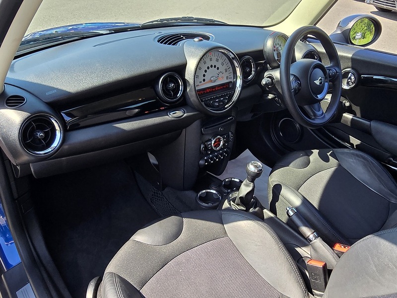 MINI Hatch Cooper - U91734