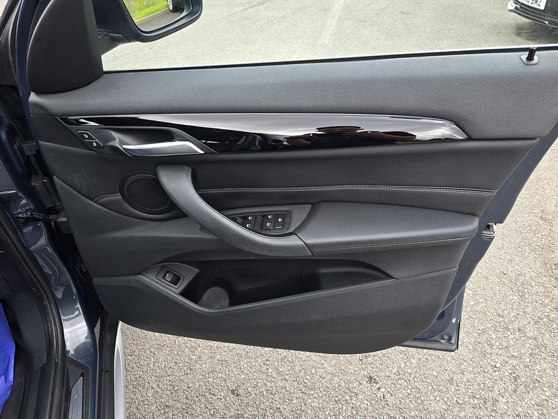 BMW X1 18i xLine - U91738