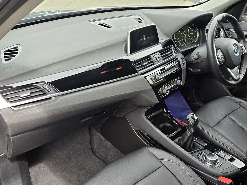 BMW X1 18i xLine - U91738