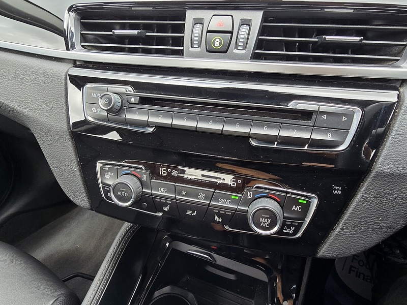 BMW X1 18i xLine - U91738