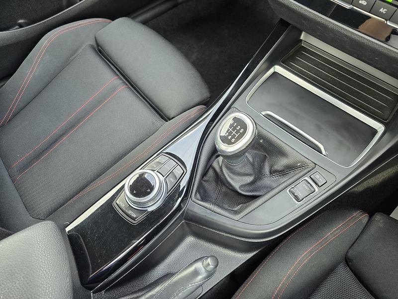 BMW 2 Series 218d Sport - U91750