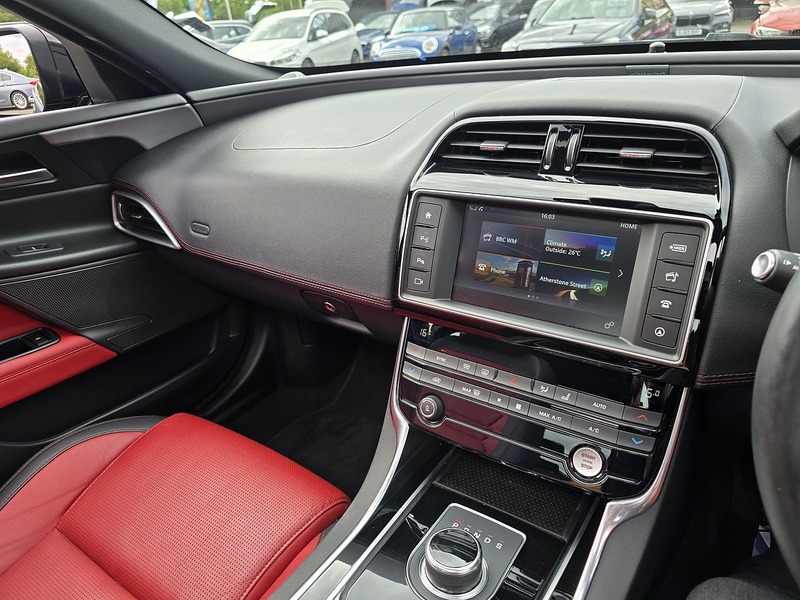 Jaguar XE d R-Sport - U91756