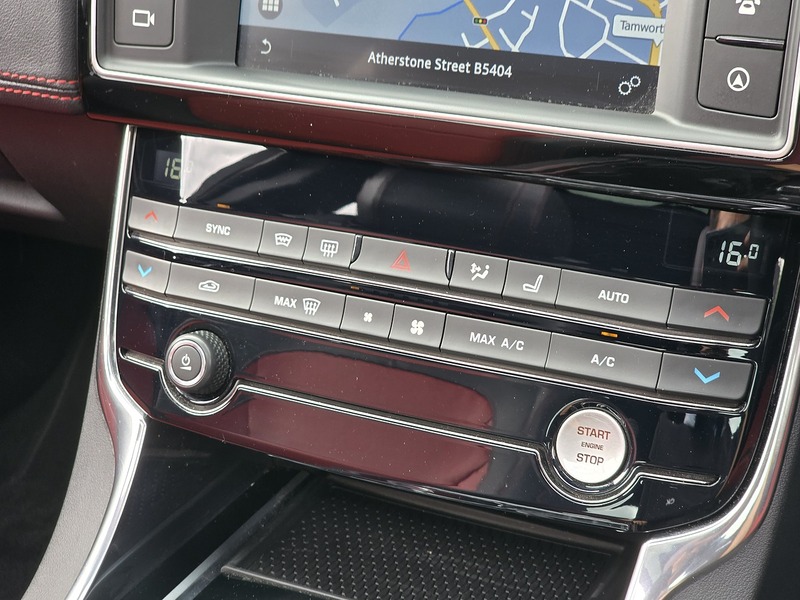 Jaguar XE d R-Sport - U91756