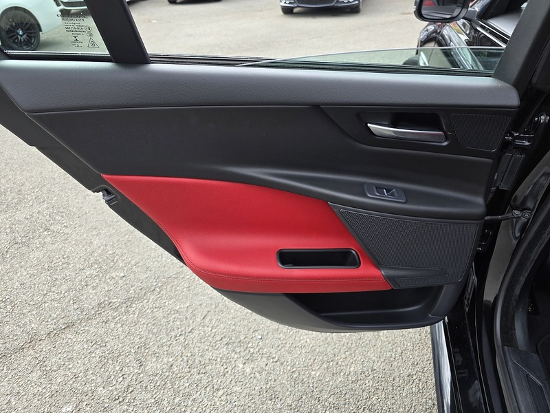 Jaguar XE d R-Sport - U91756