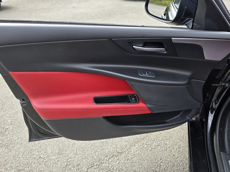 Jaguar XE d R-Sport - U91756