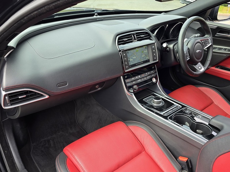 Jaguar XE d R-Sport - U91756