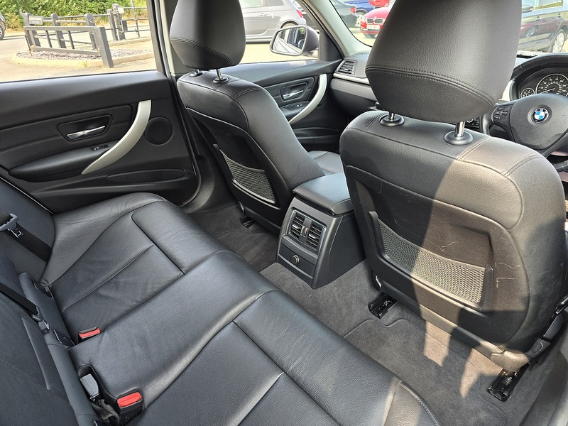 BMW 3 Series 320d SE - U91763