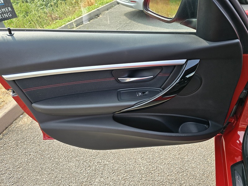 BMW 3 Series 318i Sport - U91764