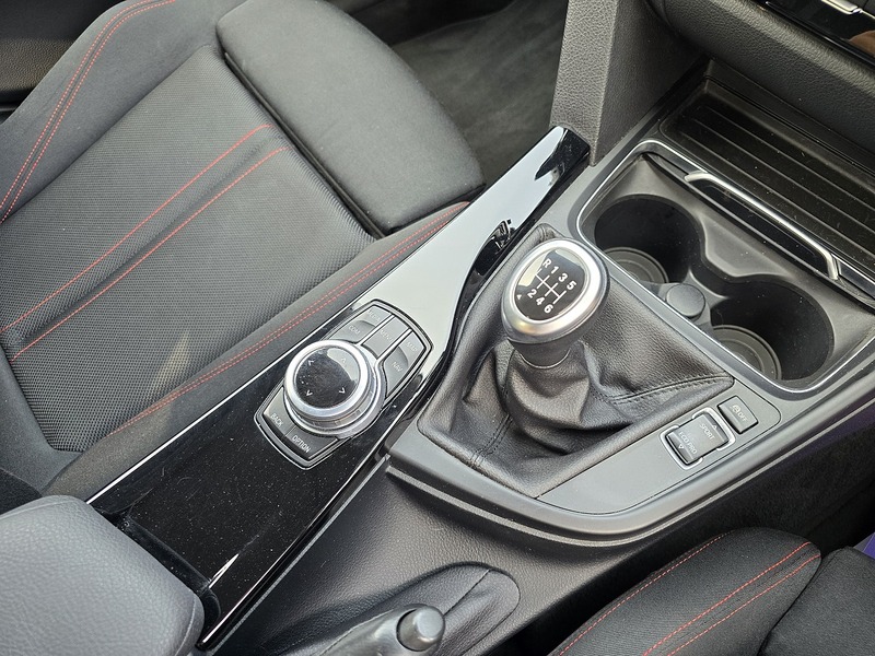 BMW 3 Series 318i Sport - U91764