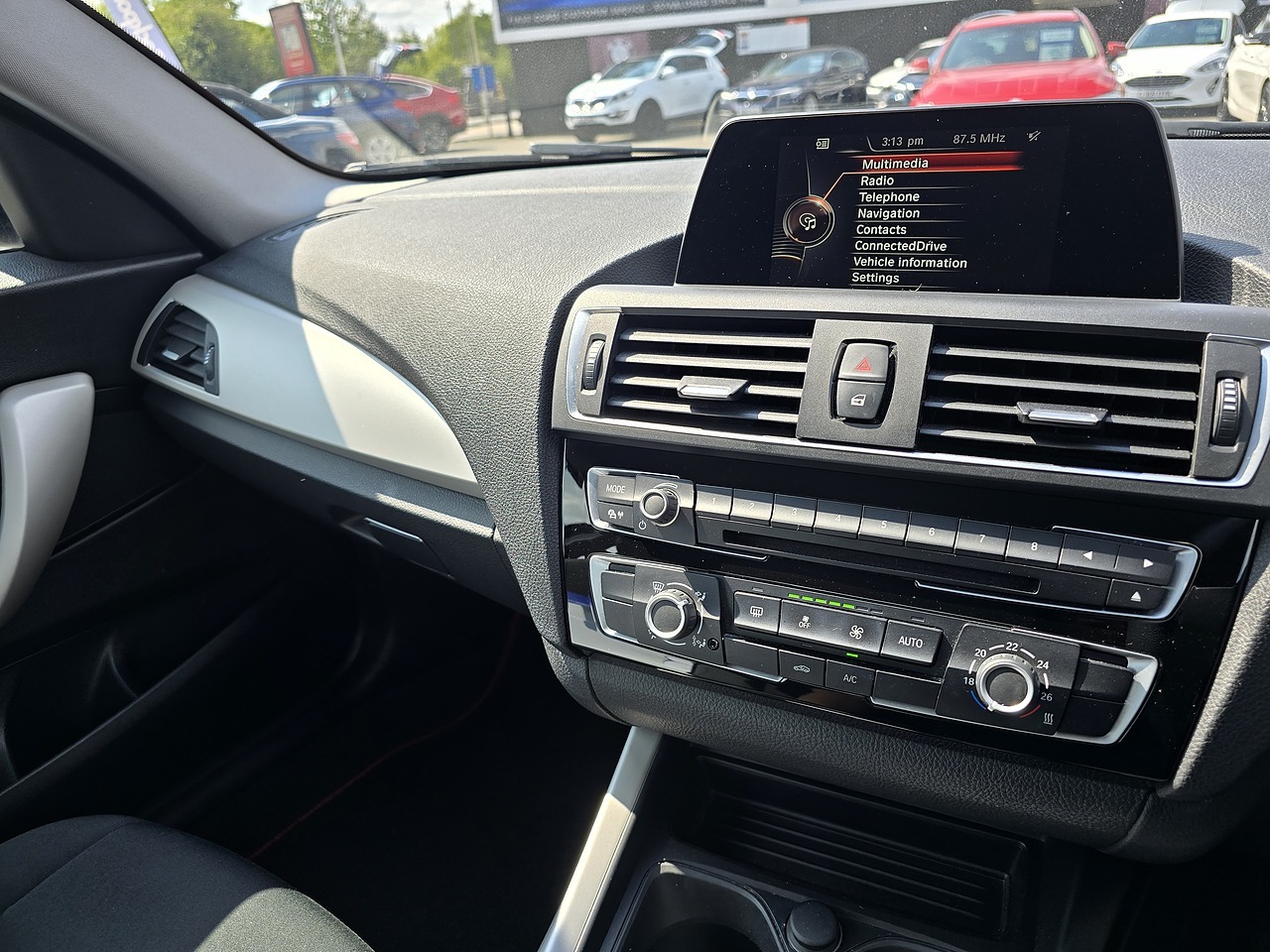 2016 BMW 2 Series thumbnail 16