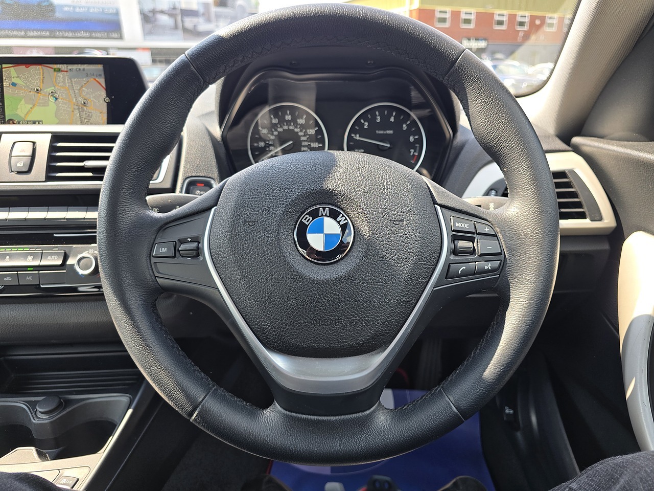 2016 BMW 2 Series thumbnail 15