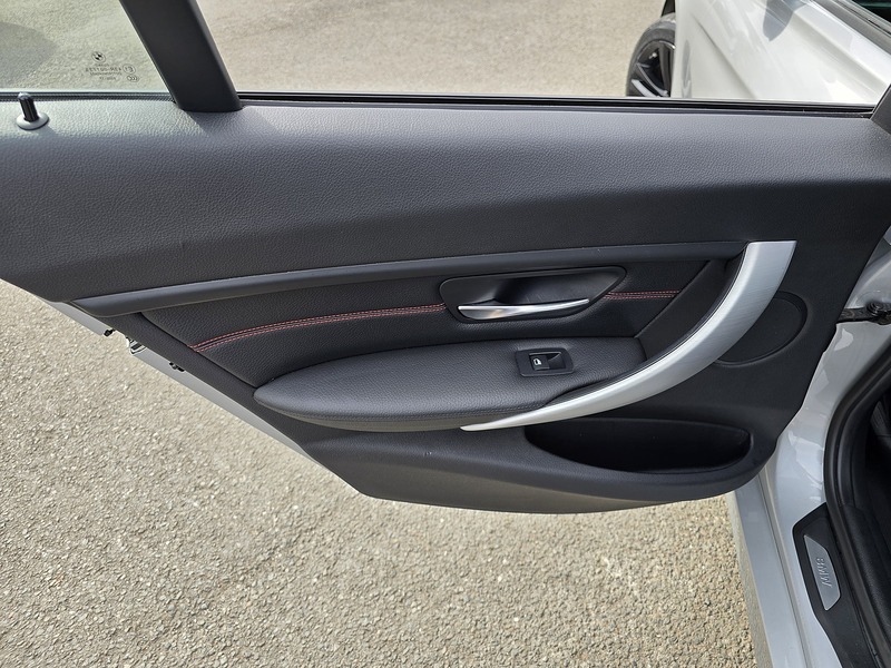 BMW 3 Series 320d Sport - U91774
