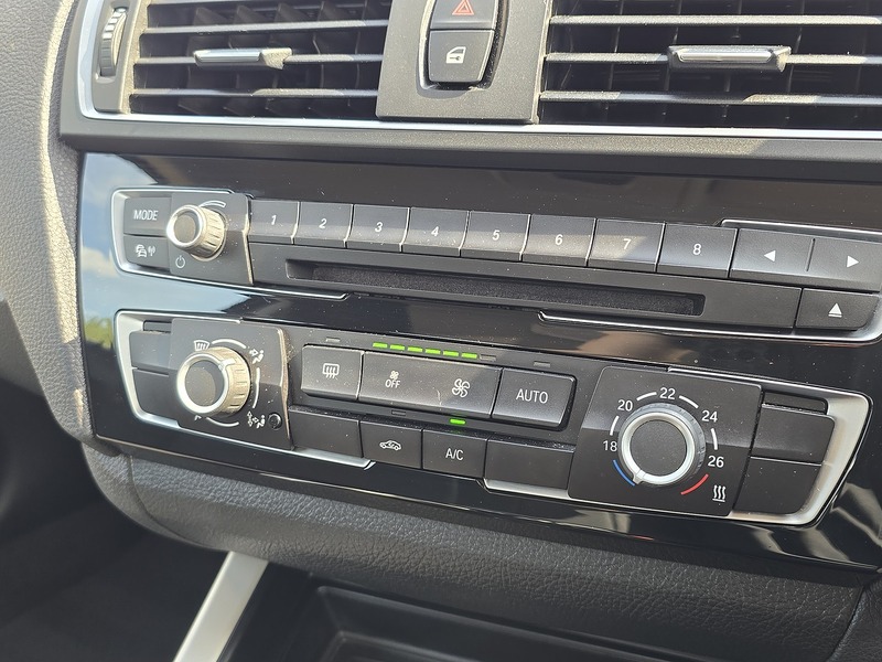 BMW 2 Series 218d SE - U91778
