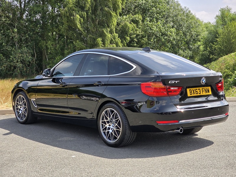 BMW 3 Series Gran Turismo 320d Luxury - U91780