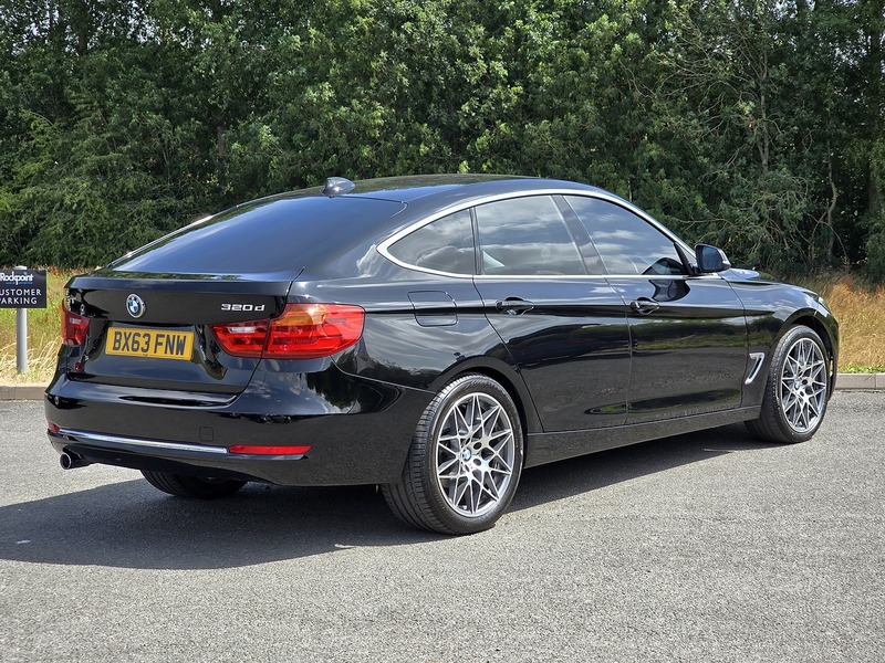 BMW 3 Series Gran Turismo 320d Luxury - U91780