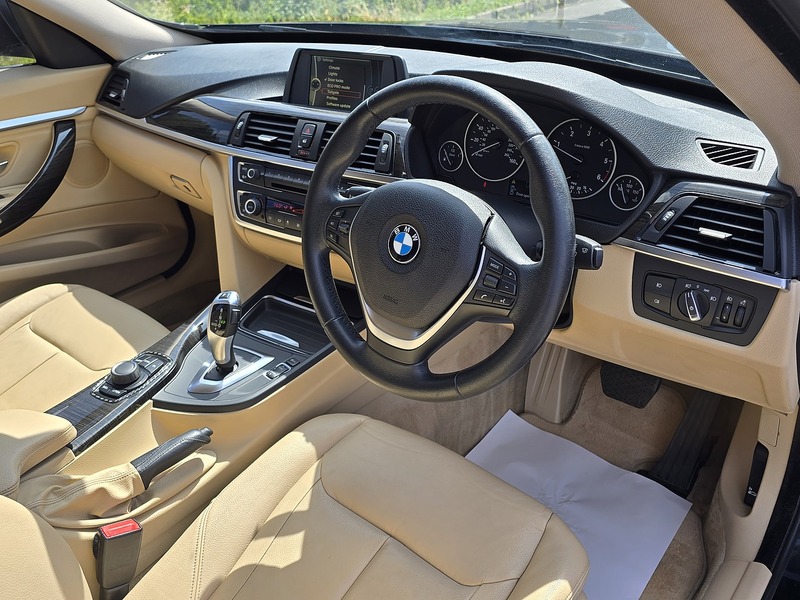 BMW 3 Series Gran Turismo 320d Luxury - U91780
