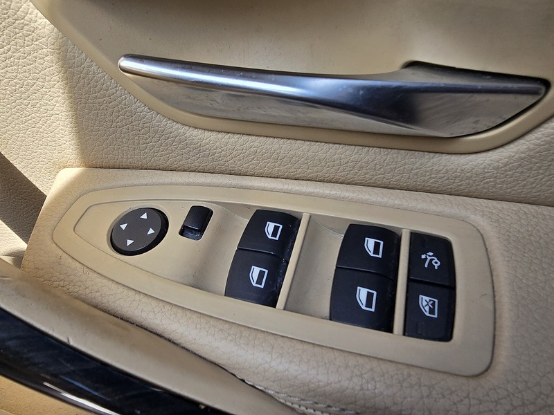 BMW 3 Series Gran Turismo 320d Luxury - U91780