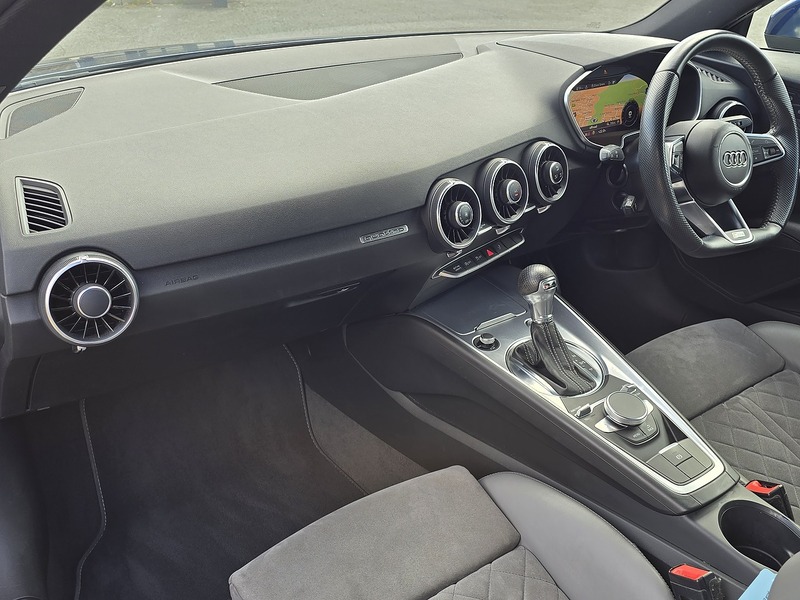 Audi TT TFSI S line - U91812