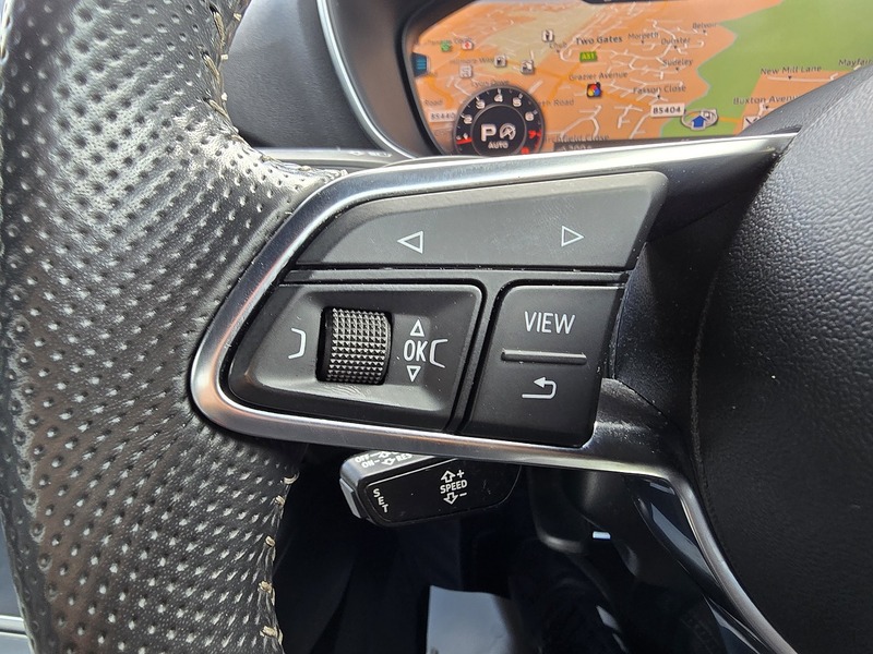 Audi TT TFSI S line - U91812