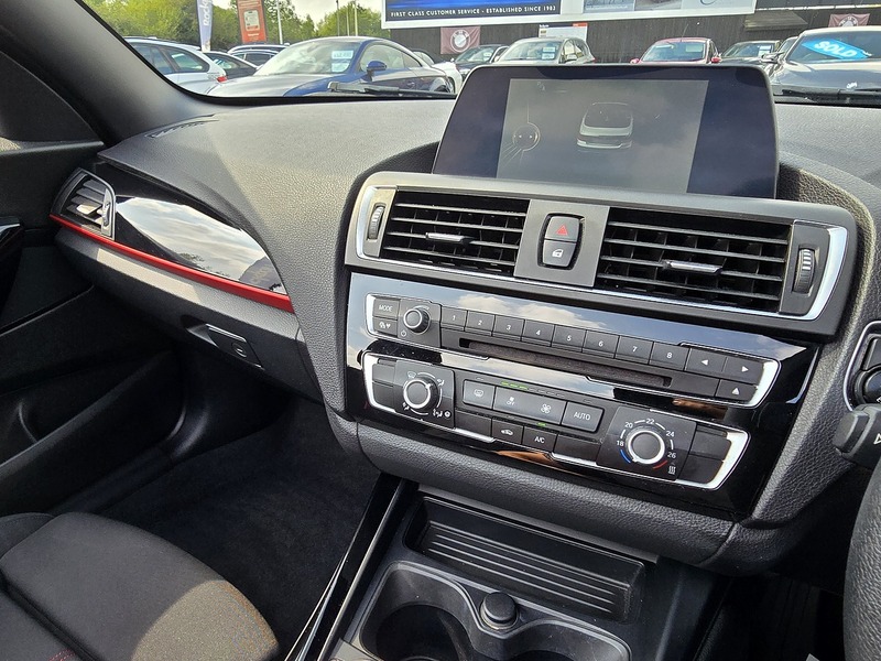 BMW 2 Series 218i Sport - U91813