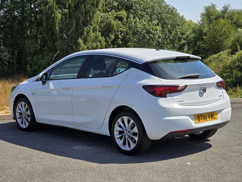 Vauxhall Astra i Turbo Design - U91814