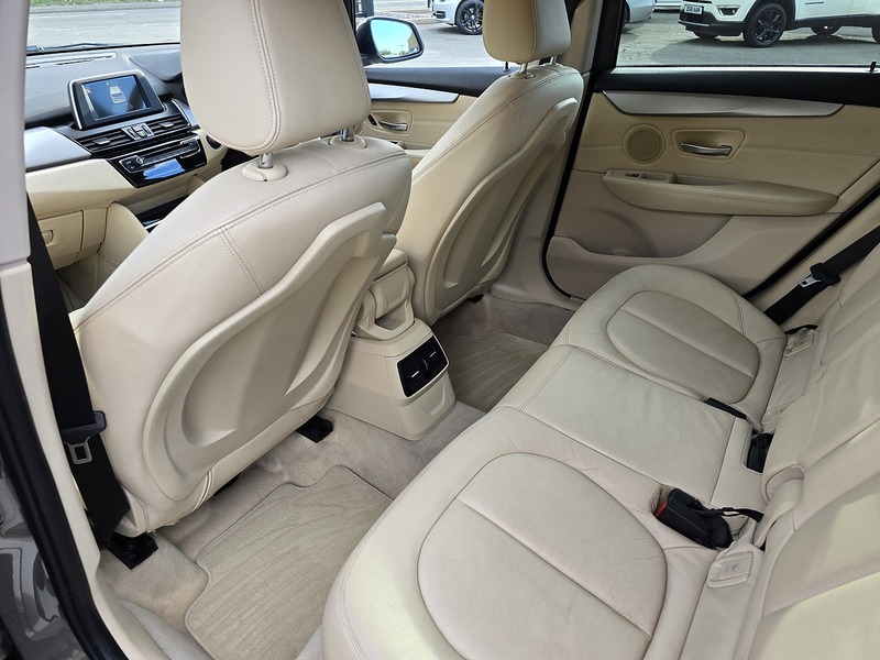BMW 2 Series Active Tourer 218d SE - U91816