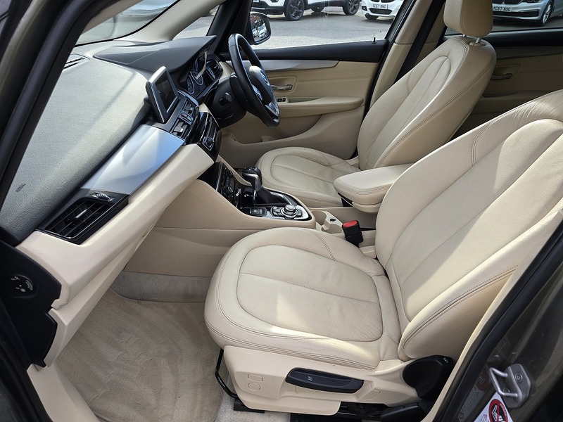 BMW 2 Series Active Tourer 218d SE - U91816