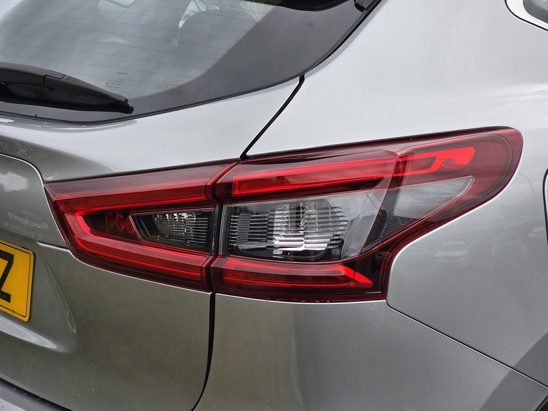 Nissan Qashqai DIG-T Acenta Premium - U91831