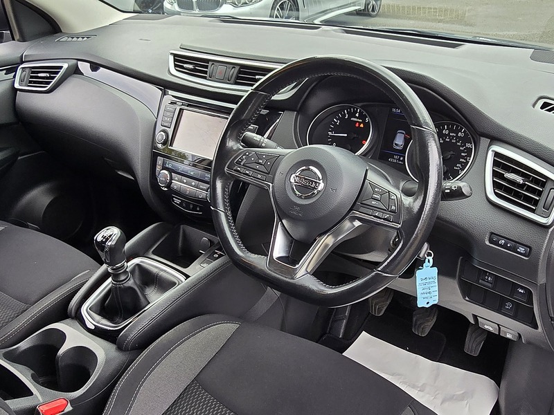 Nissan Qashqai DIG-T Acenta Premium - U91831