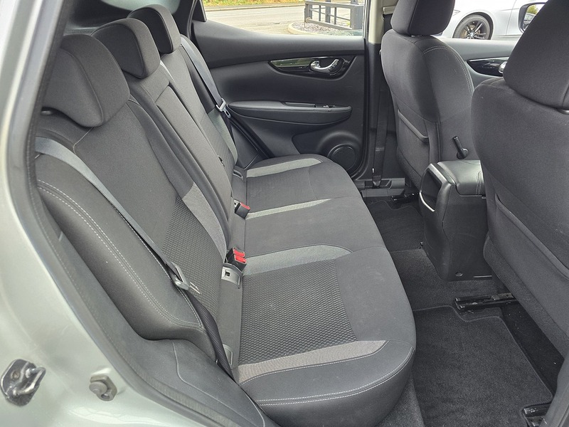 Nissan Qashqai DIG-T Acenta Premium - U91831